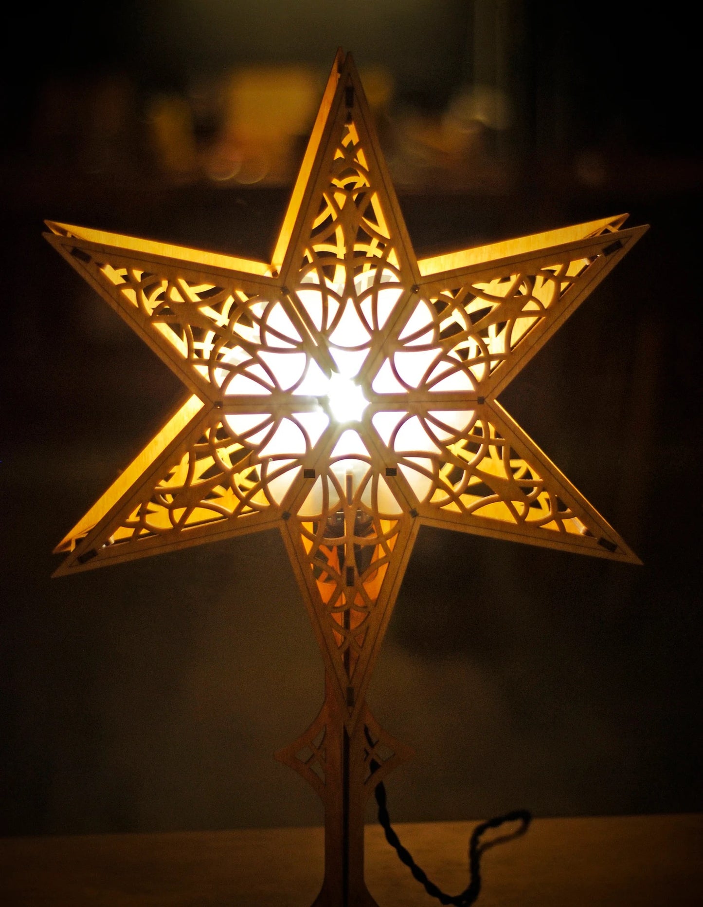 Wooden window star light